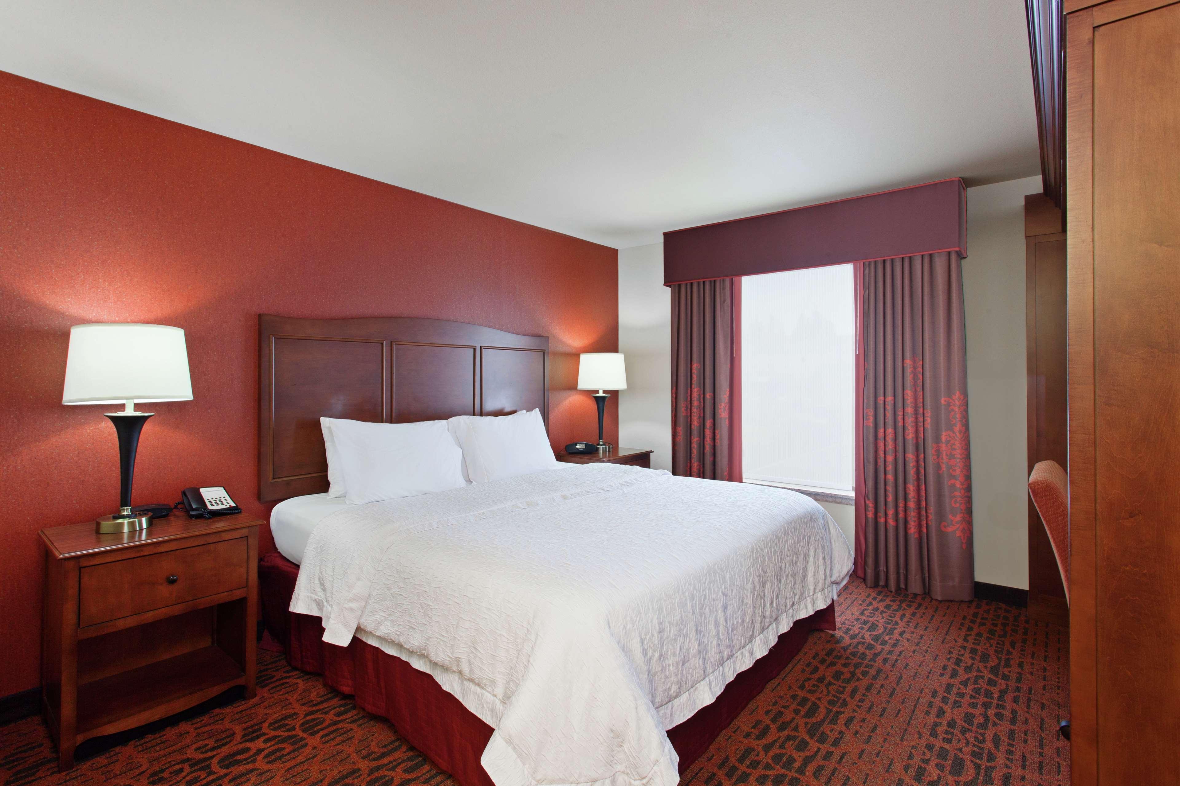 Hampton Inn And Suites Seattle - Airport / 28Th Avenue Ситак Экстерьер фото