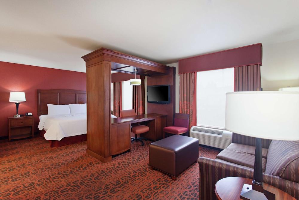 Hampton Inn And Suites Seattle - Airport / 28Th Avenue Ситак Экстерьер фото