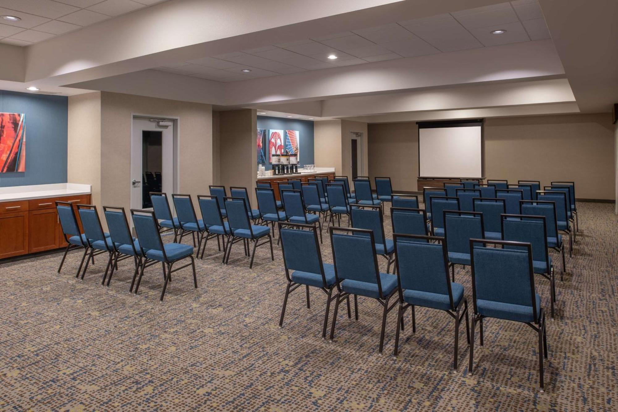 Hampton Inn And Suites Seattle - Airport / 28Th Avenue Ситак Экстерьер фото