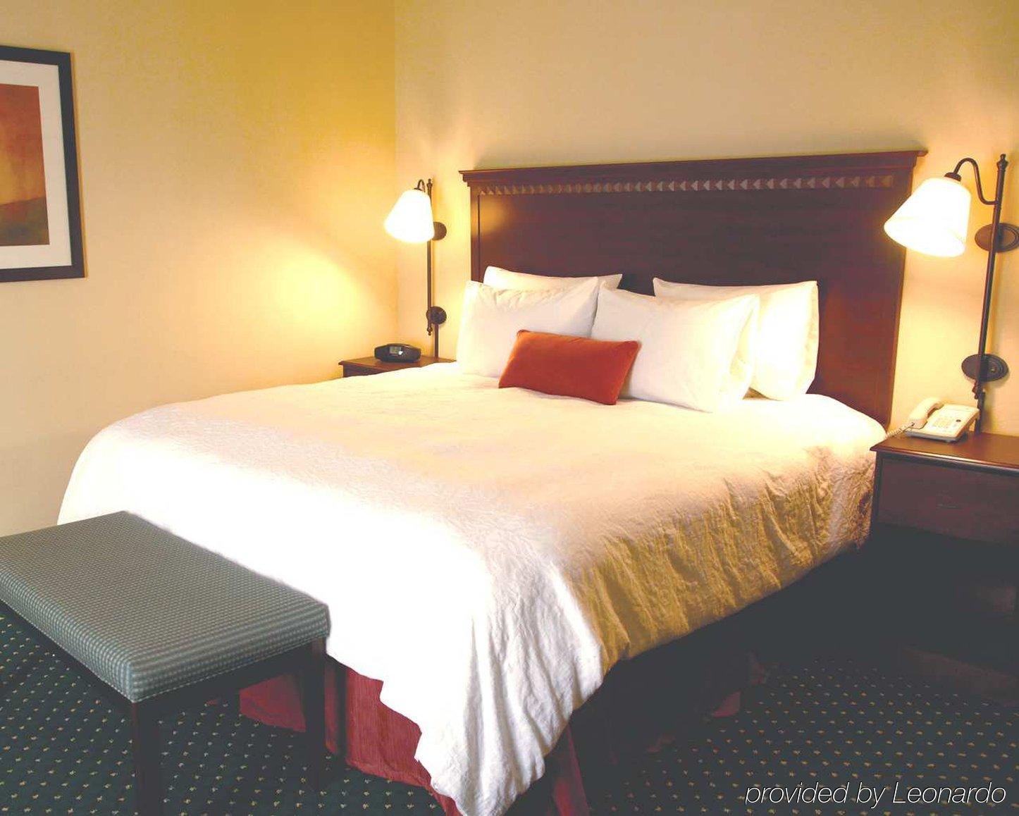 Hampton Inn And Suites Seattle - Airport / 28Th Avenue Ситак Экстерьер фото